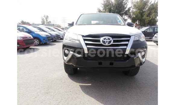 Buy Import Toyota Fortuner Black Car in Import - Dubai in Kailahun Buy Import Toyota Fortuner Black Car in Import - Dubai in Kailahun