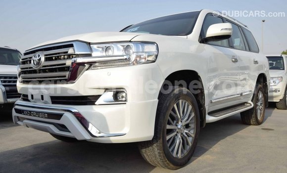 Acheter Import Voiture Toyota Land Cruiser Blanc à Import - Dubai, Kailahun Acheter Import Voiture Toyota Land Cruiser Blanc à Import - Dubai, Kailahun