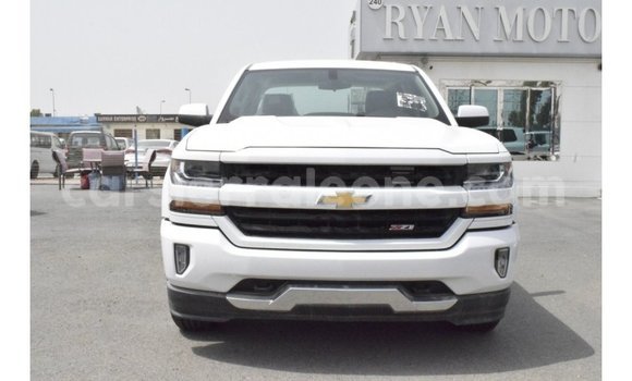 Buy Import Chevrolet Silverado White Car in Import - Dubai in Kailahun