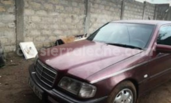 Buy Used Mercedes‒Benz C–Class Red Car in Freetown in Western Urban Buy Used Mercedes‒Benz C–Class Red Car in Freetown in Western Urban
