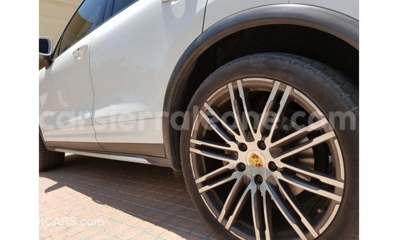 Buy Import Porsche Cayenne White Car in Import - Dubai in Kailahun Buy Import Porsche Cayenne White Car in Import - Dubai in Kailahun