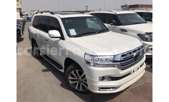 Buy Import Toyota Land Cruiser White Car in Import - Dubai in Kailahun Buy Import Toyota Land Cruiser White Car in Import - Dubai in Kailahun
