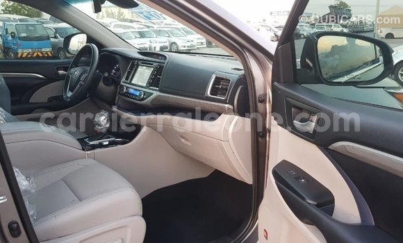 Buy Import Toyota Highlander Other Car in Import - Dubai in Kailahun Buy Import Toyota Highlander Other Car in Import - Dubai in Kailahun