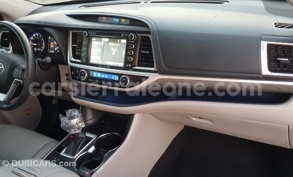 Buy Import Toyota Highlander Other Car in Import - Dubai in Kailahun Buy Import Toyota Highlander Other Car in Import - Dubai in Kailahun