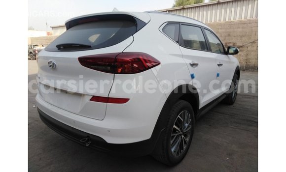 Buy Import Hyundai Tucson White Car in Import - Dubai in Kailahun Buy Import Hyundai Tucson White Car in Import - Dubai in Kailahun