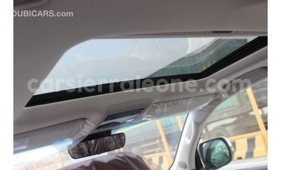 Buy Import Toyota Land Cruiser White Car in Import - Dubai in Kailahun Buy Import Toyota Land Cruiser White Car in Import - Dubai in Kailahun