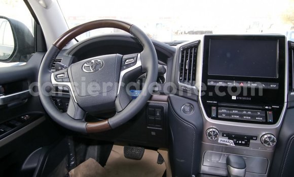 Buy Import Toyota Land Cruiser Black Car in Import - Dubai in Kailahun Buy Import Toyota Land Cruiser Black Car in Import - Dubai in Kailahun