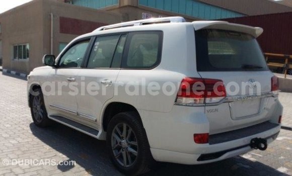 Buy Import Toyota Land Cruiser White Car in Import - Dubai in Kailahun Buy Import Toyota Land Cruiser White Car in Import - Dubai in Kailahun