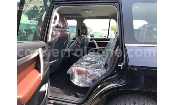 Buy Import Toyota Land Cruiser Black Car in Import - Dubai in Kailahun Buy Import Toyota Land Cruiser Black Car in Import - Dubai in Kailahun