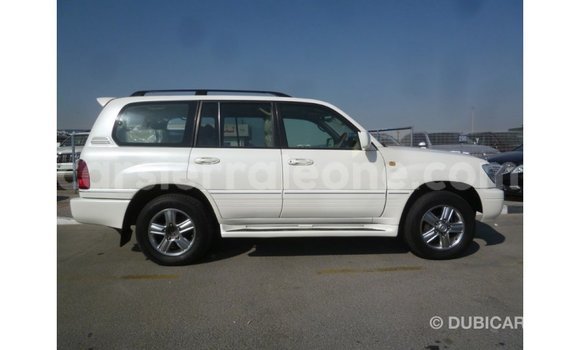 Buy Import Toyota Land Cruiser White Car in Import - Dubai in Kailahun Buy Import Toyota Land Cruiser White Car in Import - Dubai in Kailahun