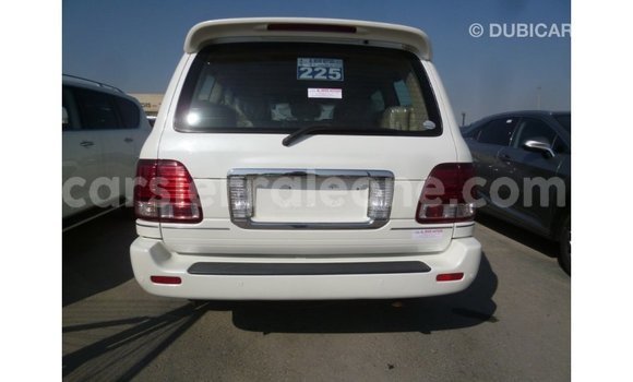 Buy Import Toyota Land Cruiser White Car in Import - Dubai in Kailahun Buy Import Toyota Land Cruiser White Car in Import - Dubai in Kailahun