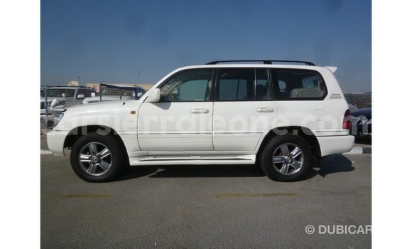 Buy Import Toyota Land Cruiser White Car in Import - Dubai in Kailahun Buy Import Toyota Land Cruiser White Car in Import - Dubai in Kailahun