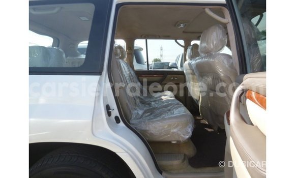 Buy Import Toyota Land Cruiser White Car in Import - Dubai in Kailahun Buy Import Toyota Land Cruiser White Car in Import - Dubai in Kailahun
