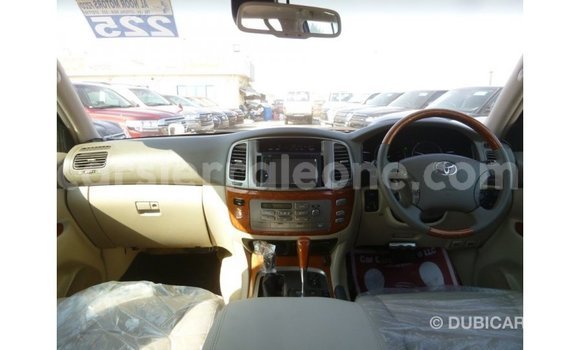 Buy Import Toyota Land Cruiser White Car in Import - Dubai in Kailahun Buy Import Toyota Land Cruiser White Car in Import - Dubai in Kailahun