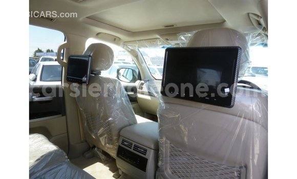 Buy Import Toyota Land Cruiser White Car in Import - Dubai in Kailahun Buy Import Toyota Land Cruiser White Car in Import - Dubai in Kailahun