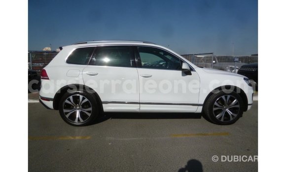 Buy Import Volkswagen Touareg White Car in Import - Dubai in Kailahun Buy Import Volkswagen Touareg White Car in Import - Dubai in Kailahun