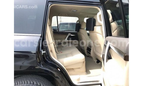 Buy Import Toyota Land Cruiser Black Car in Import - Dubai in Kailahun Buy Import Toyota Land Cruiser Black Car in Import - Dubai in Kailahun