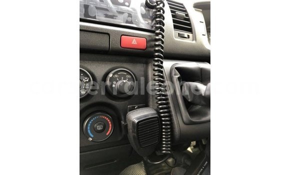 Buy Import Toyota Hiace White Car in Import - Dubai in Kailahun Buy Import Toyota Hiace White Car in Import - Dubai in Kailahun