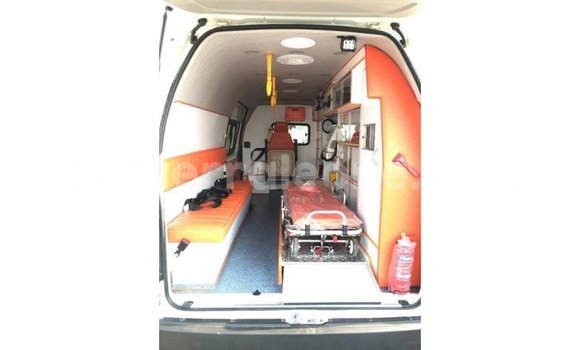 Buy Import Toyota Hiace White Car in Import - Dubai in Kailahun Buy Import Toyota Hiace White Car in Import - Dubai in Kailahun