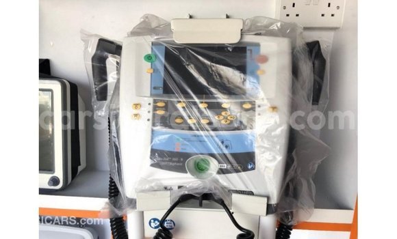 Buy Import Toyota Hiace White Car in Import - Dubai in Kailahun Buy Import Toyota Hiace White Car in Import - Dubai in Kailahun