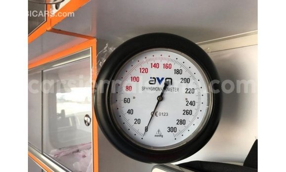 Buy Import Toyota Hiace White Car in Import - Dubai in Kailahun Buy Import Toyota Hiace White Car in Import - Dubai in Kailahun