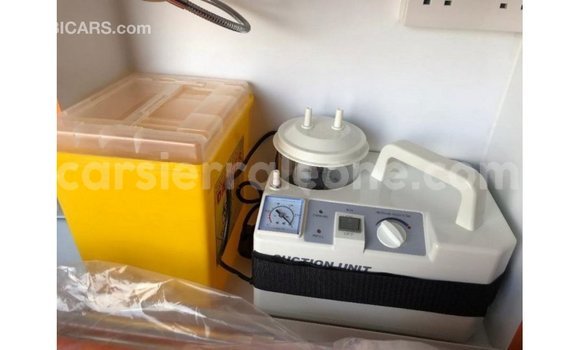 Buy Import Toyota Hiace White Car in Import - Dubai in Kailahun Buy Import Toyota Hiace White Car in Import - Dubai in Kailahun