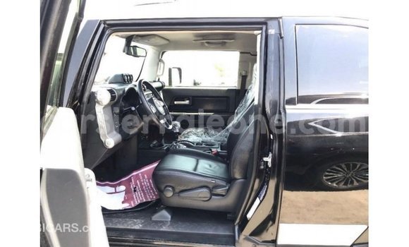 Buy Import Toyota FJ Cruiser Black Car in Import - Dubai in Kailahun Buy Import Toyota FJ Cruiser Black Car in Import - Dubai in Kailahun