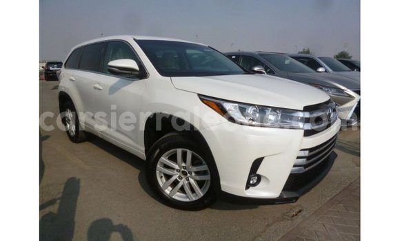Buy Import Toyota Kluger White Car in Import - Dubai in Kailahun Buy Import Toyota Kluger White Car in Import - Dubai in Kailahun