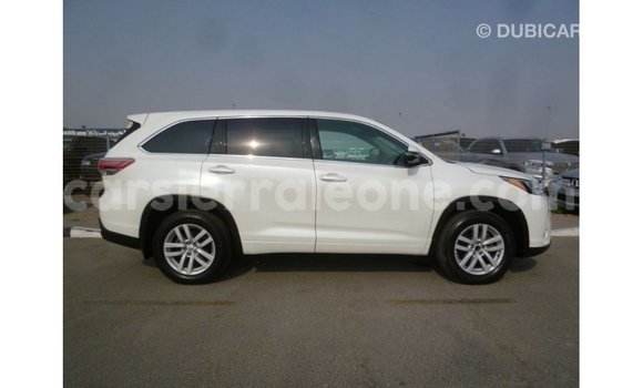 Buy Import Toyota Kluger White Car in Import - Dubai in Kailahun Buy Import Toyota Kluger White Car in Import - Dubai in Kailahun