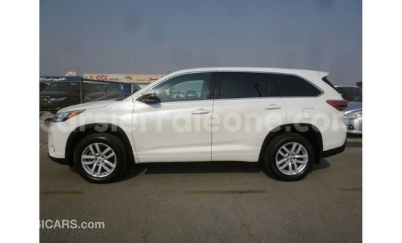 Buy Import Toyota Kluger White Car in Import - Dubai in Kailahun Buy Import Toyota Kluger White Car in Import - Dubai in Kailahun