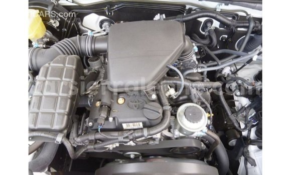 Buy Import Toyota Prado White Car in Import - Dubai in Kailahun Buy Import Toyota Prado White Car in Import - Dubai in Kailahun