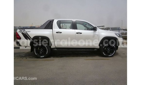 Buy Import Toyota Hilux White Car in Import - Dubai in Kailahun Buy Import Toyota Hilux White Car in Import - Dubai in Kailahun