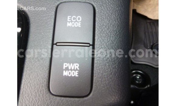 Buy Import Toyota Hilux White Car in Import - Dubai in Kailahun Buy Import Toyota Hilux White Car in Import - Dubai in Kailahun