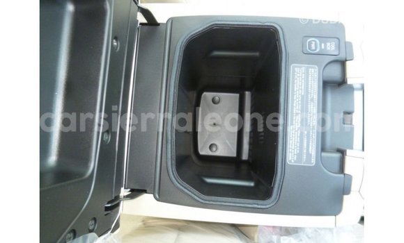 Buy Import Toyota Land Cruiser White Car in Import - Dubai in Kailahun Buy Import Toyota Land Cruiser White Car in Import - Dubai in Kailahun