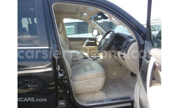 Buy Import Toyota Land Cruiser Black Car in Import - Dubai in Kailahun Buy Import Toyota Land Cruiser Black Car in Import - Dubai in Kailahun
