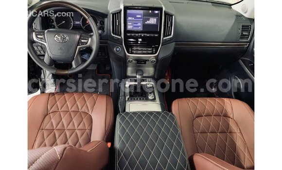 Buy Import Toyota Land Cruiser Black Car in Import - Dubai in Kailahun Buy Import Toyota Land Cruiser Black Car in Import - Dubai in Kailahun