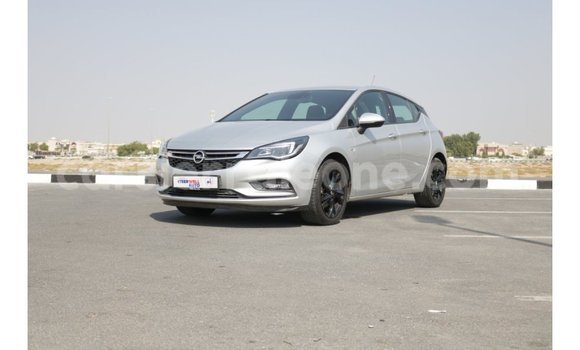 Buy Import Opel Astra White Car in Import - Dubai in Kailahun