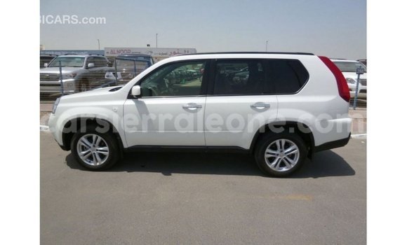 Buy Import Nissan Evalia White Truck in Import - Dubai in Kailahun Buy Import Nissan Evalia White Truck in Import - Dubai in Kailahun
