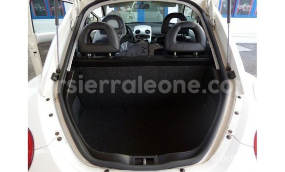 Buy Import Volkswagen Beetle White Car in Import - Dubai in Kailahun Buy Import Volkswagen Beetle White Car in Import - Dubai in Kailahun