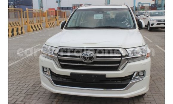 Buy Import Toyota Land Cruiser White Car in Import - Dubai in Kailahun Buy Import Toyota Land Cruiser White Car in Import - Dubai in Kailahun
