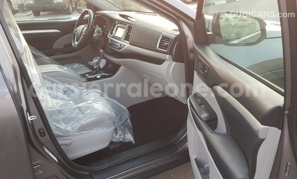 Buy Import Toyota Highlander Other Car in Import - Dubai in Kailahun Buy Import Toyota Highlander Other Car in Import - Dubai in Kailahun