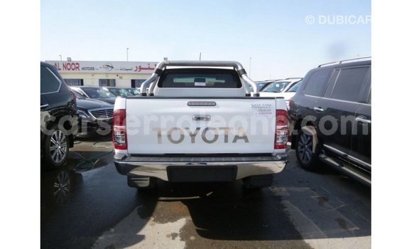 Buy Import Toyota Hilux White Car in Import - Dubai in Kailahun Buy Import Toyota Hilux White Car in Import - Dubai in Kailahun