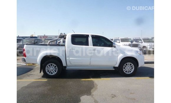 Buy Import Toyota Hilux White Car in Import - Dubai in Kailahun Buy Import Toyota Hilux White Car in Import - Dubai in Kailahun