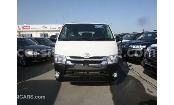 Buy Import Toyota Hiace White Car in Import - Dubai in Kailahun Buy Import Toyota Hiace White Car in Import - Dubai in Kailahun