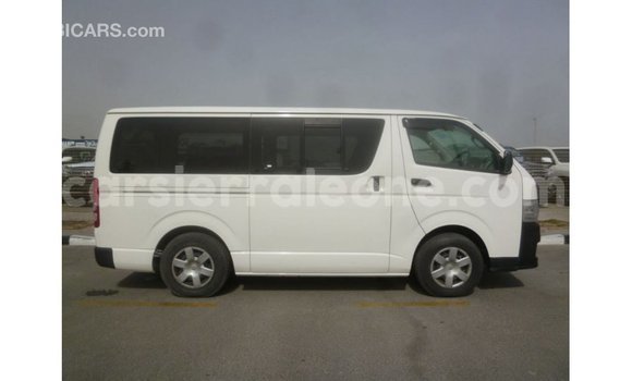 Buy Import Toyota Hiace White Car in Import - Dubai in Kailahun Buy Import Toyota Hiace White Car in Import - Dubai in Kailahun