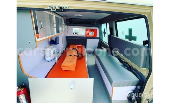 Buy Import Toyota Land Cruiser Beige Car in Import - Dubai in Kailahun Buy Import Toyota Land Cruiser Beige Car in Import - Dubai in Kailahun