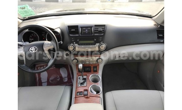 Buy Import Toyota Highlander Black Car in Import - Dubai in Kailahun Buy Import Toyota Highlander Black Car in Import - Dubai in Kailahun
