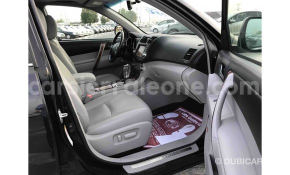 Buy Import Toyota Highlander Black Car in Import - Dubai in Kailahun Buy Import Toyota Highlander Black Car in Import - Dubai in Kailahun