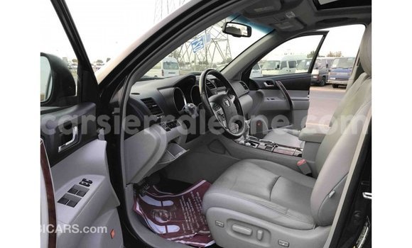 Buy Import Toyota Highlander Black Car in Import - Dubai in Kailahun Buy Import Toyota Highlander Black Car in Import - Dubai in Kailahun