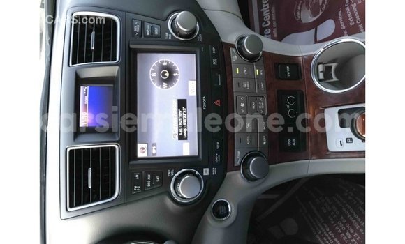 Buy Import Toyota Highlander Black Car in Import - Dubai in Kailahun Buy Import Toyota Highlander Black Car in Import - Dubai in Kailahun